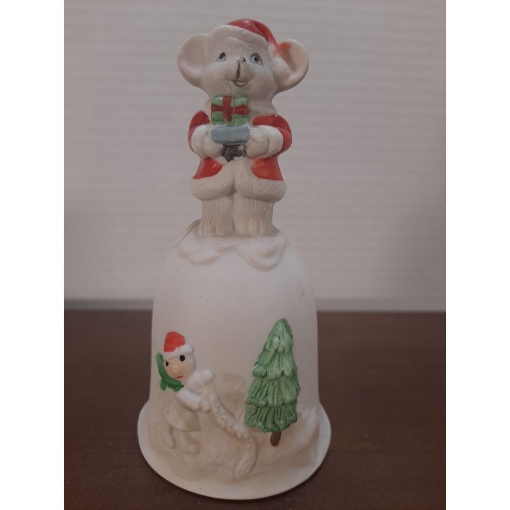 Vintage Santa Mouse‎ With Gift White Christmas Bell